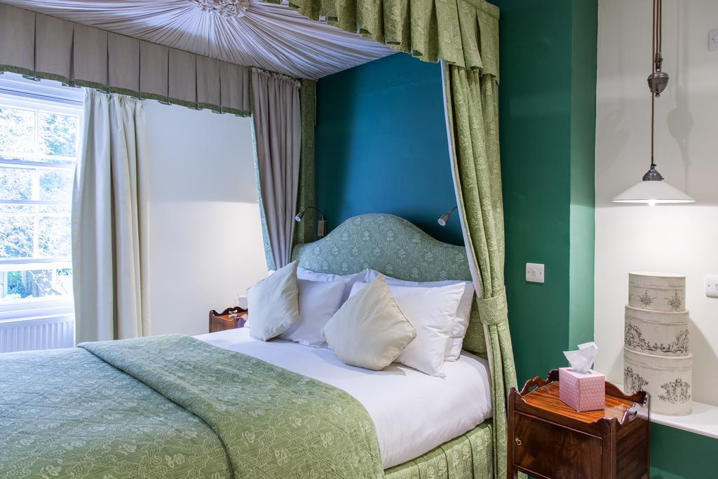 The Wychwood Inn Shipton under Wychwood Екстер'єр фото