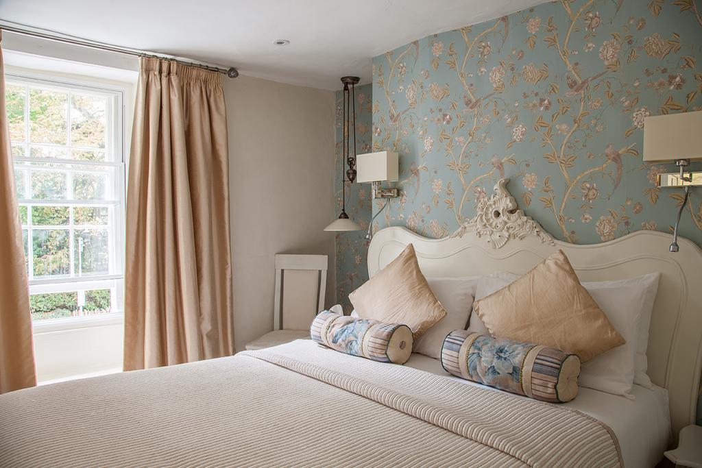 The Wychwood Inn Shipton under Wychwood Екстер'єр фото