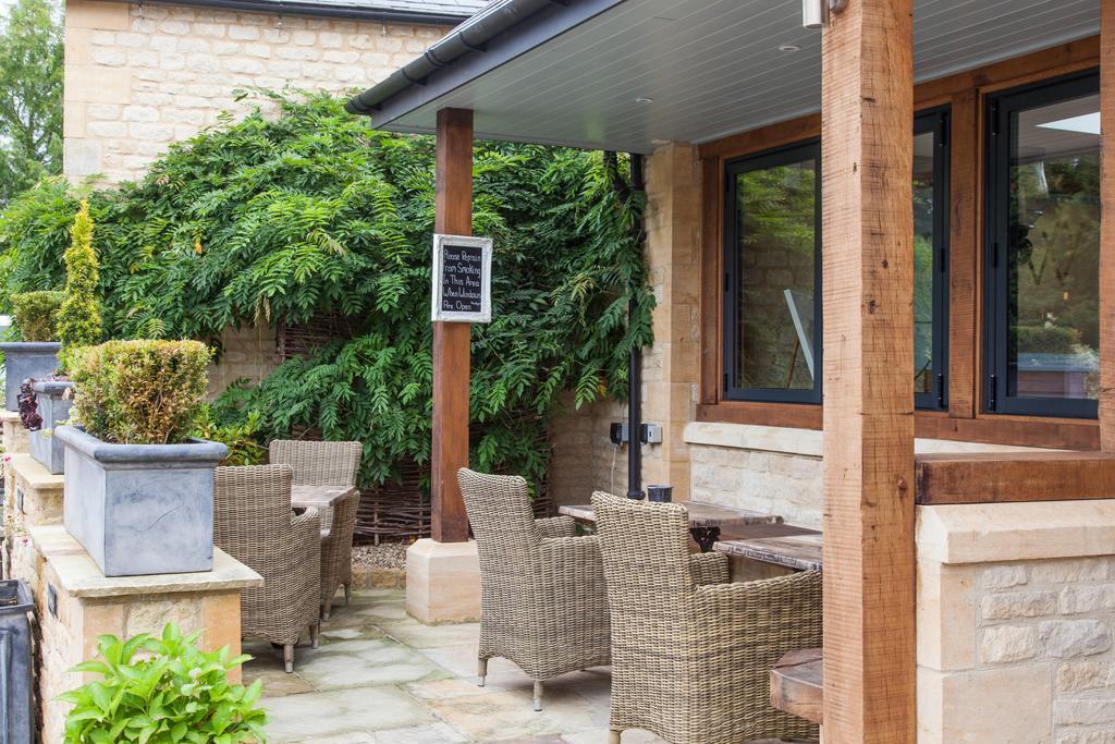 The Wychwood Inn Shipton under Wychwood Екстер'єр фото